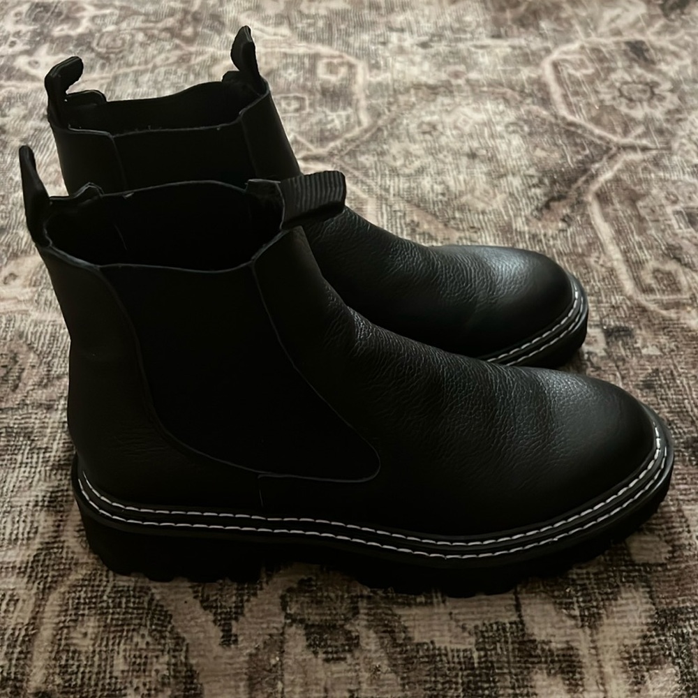 Dolce Vita Moana Boots Black Leather size 6